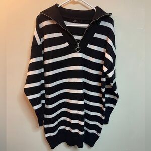 LILLUSORY‎ Black and White Striped Turtleneck Oversized Sweater size Large